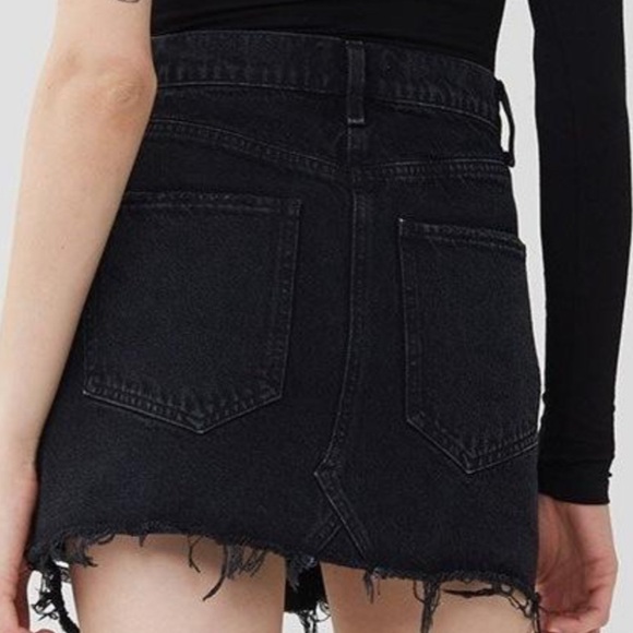 AGOLDE Quinn High Rise Black Denim Mini Skirt- Size 30 - Picture 2 of 11